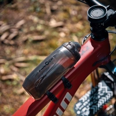Fidlock twist bottle 590+בסיס אוניברסלי